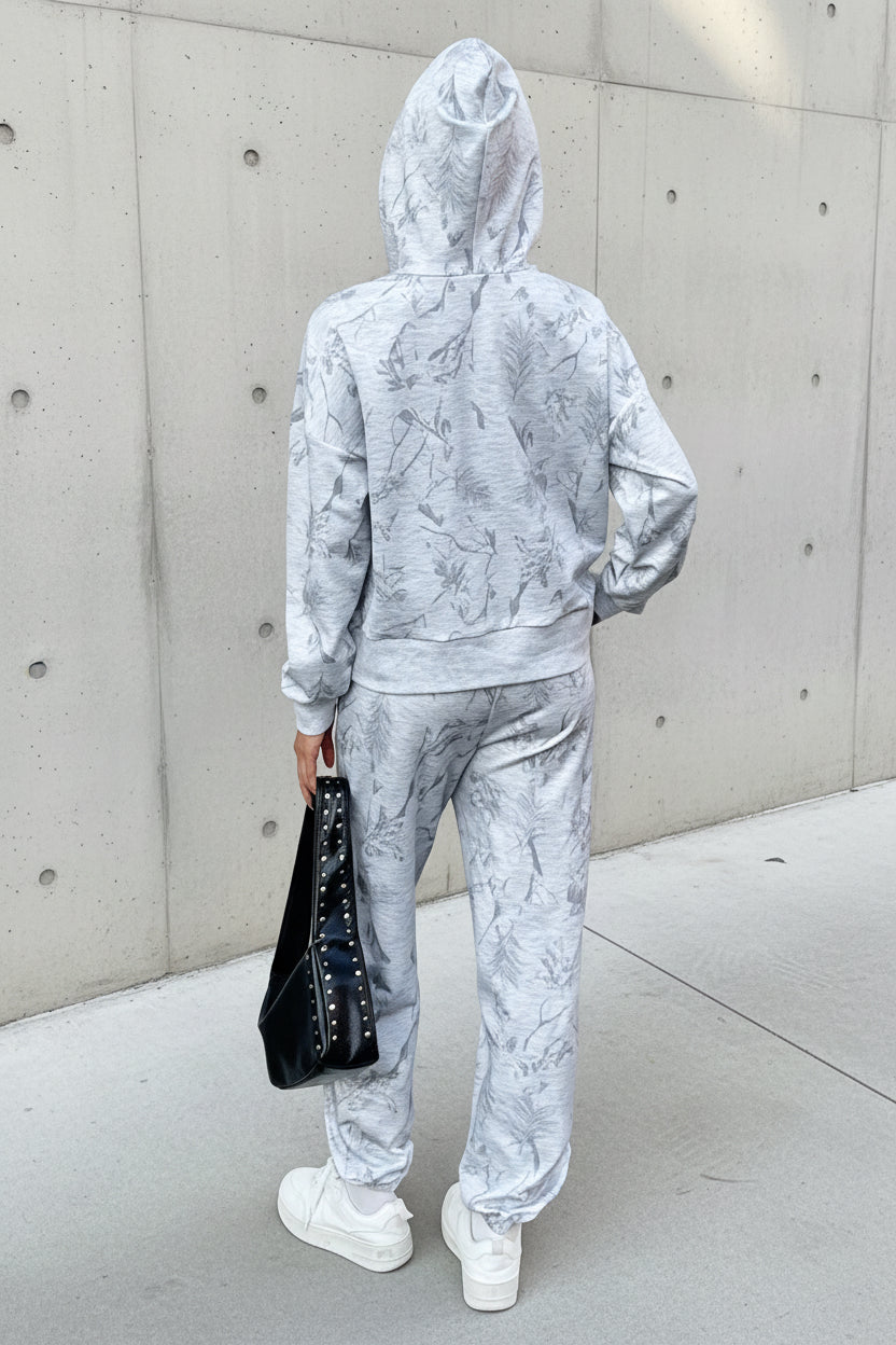 long sleeved hoodie and pants two-piece tracksuit set