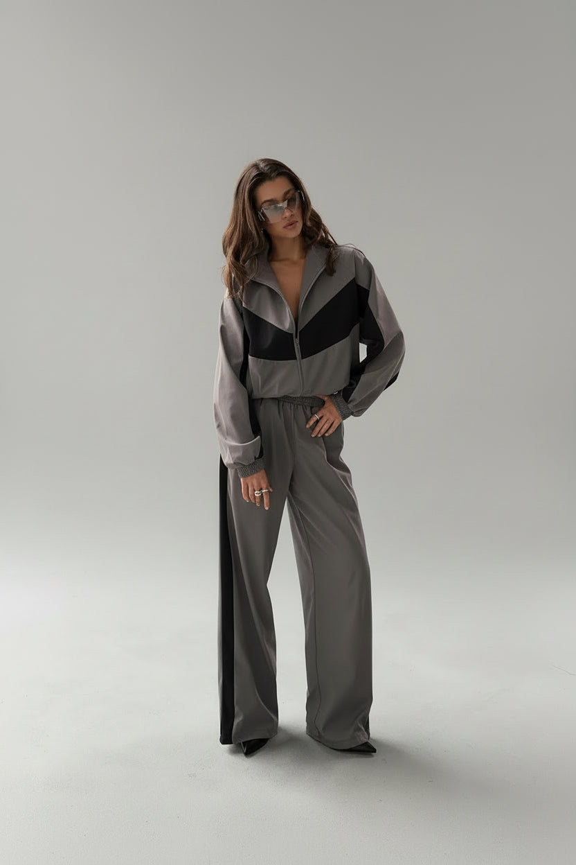 Loose long sleeved two piece tracksuit sets