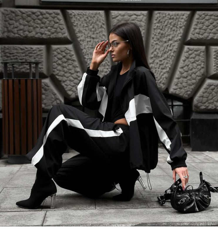 Loose long sleeved two piece tracksuit sets